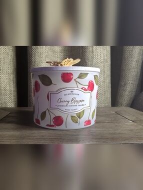 Cherry Blossom Scented Candle - Red